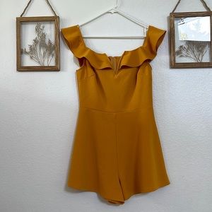 Medium mustard color Windsor romper